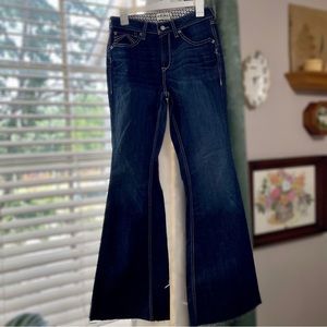 Ariat / 29R / dark wash flare